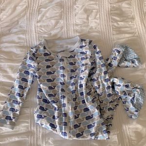 Vineyard vine whale zip pajamas